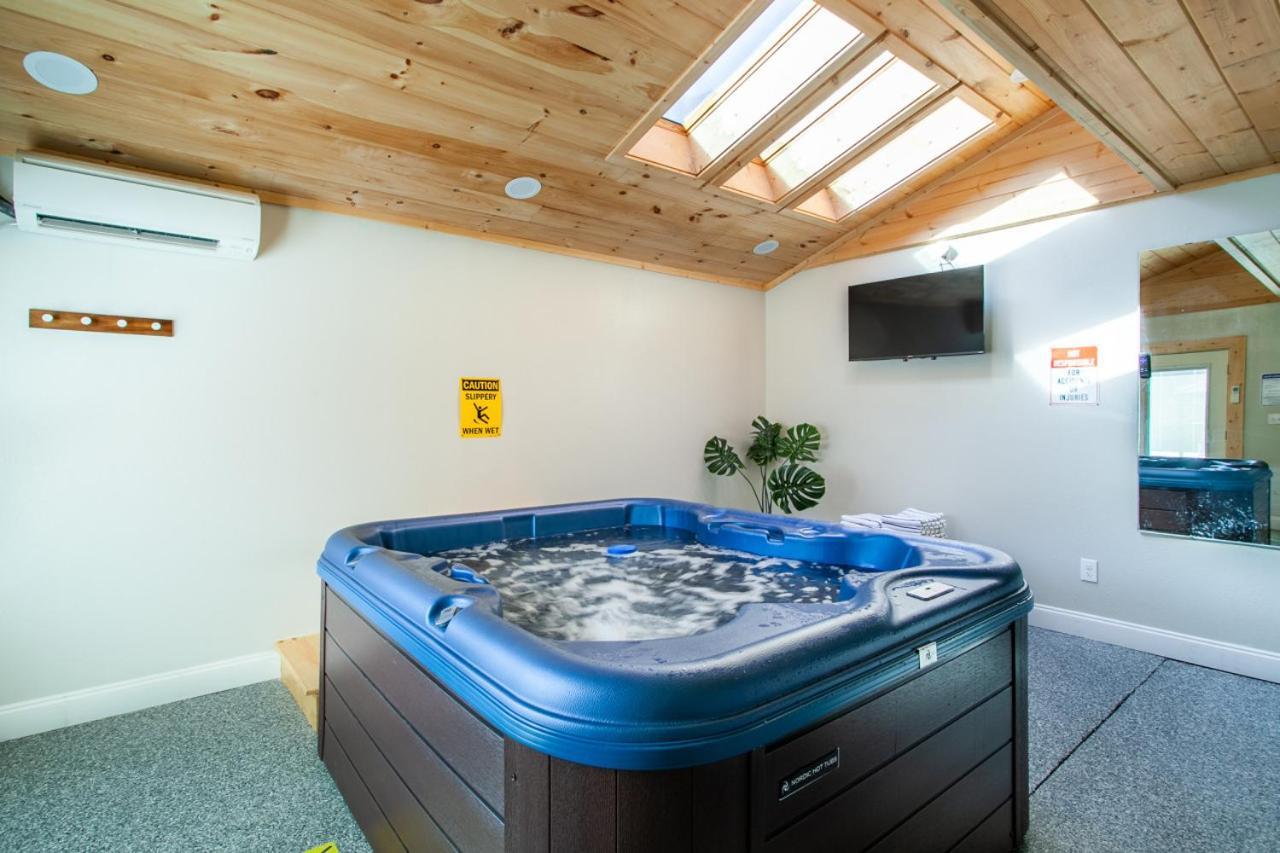 セバービル Mountain Breeze Private Pool Hot Tub Gamesヴィラ エクステリア 写真